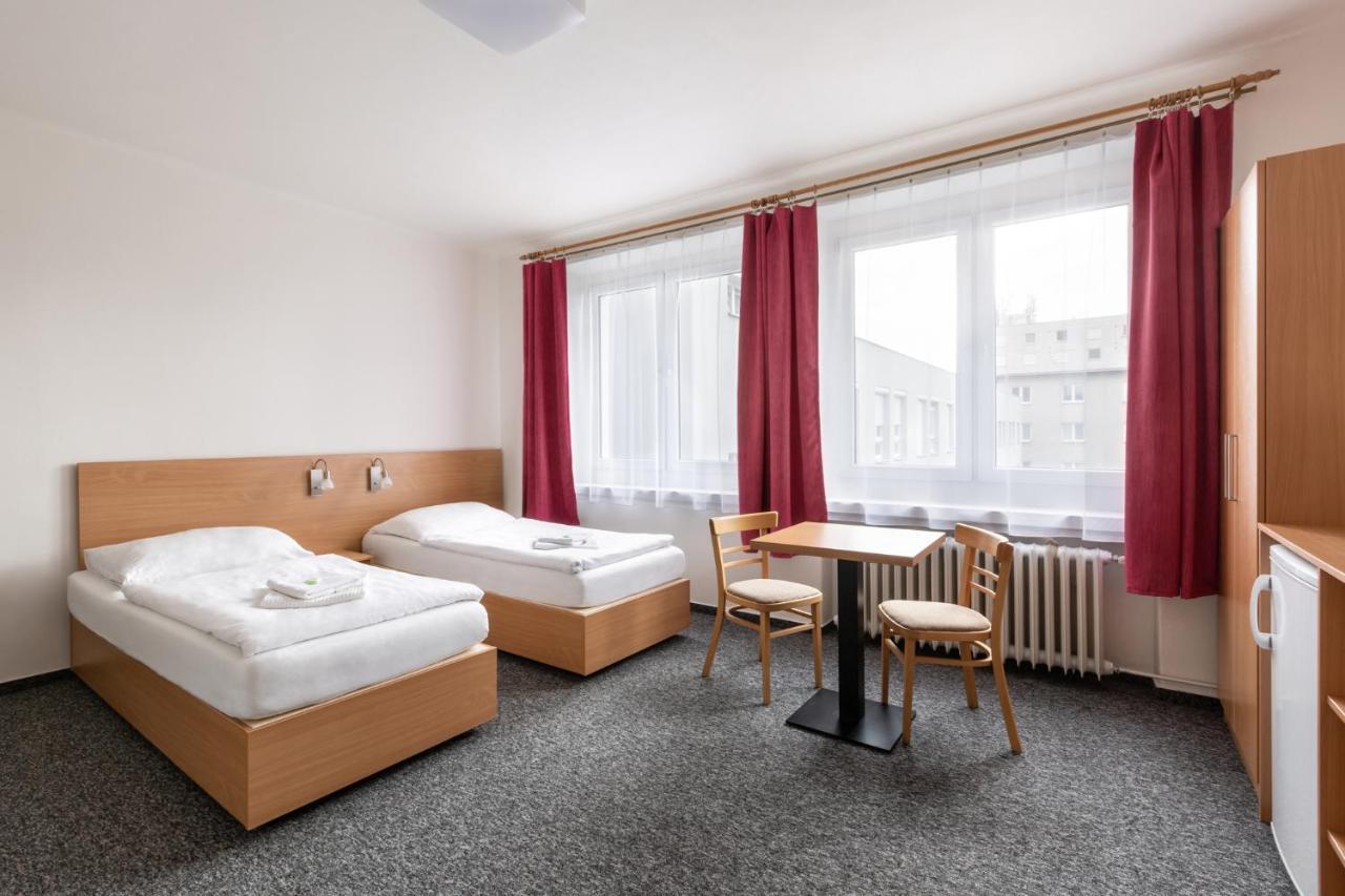 Hotel Trim Pardubice Luaran gambar