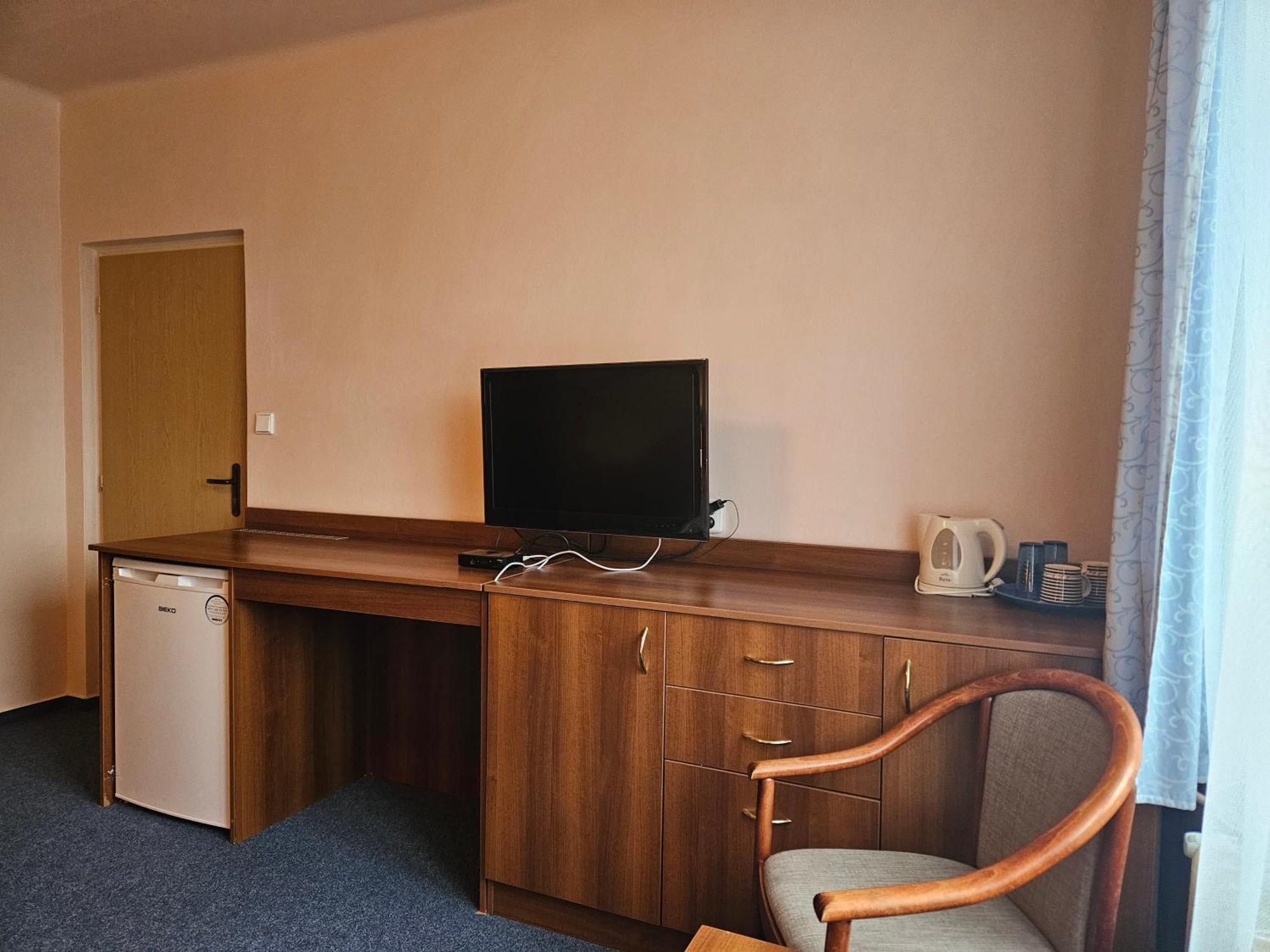 Hotel Trim Pardubice Luaran gambar