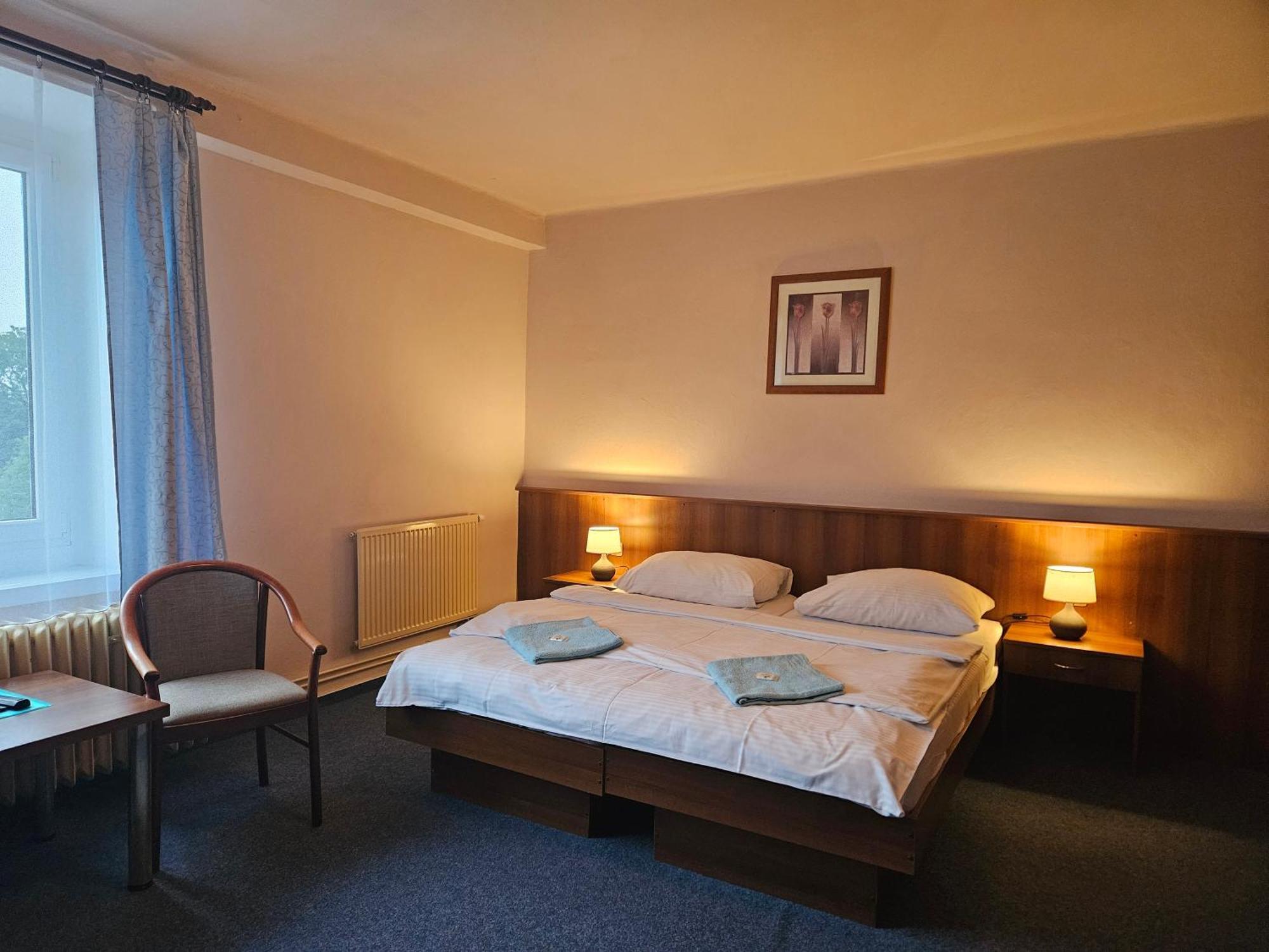 Hotel Trim Pardubice Luaran gambar