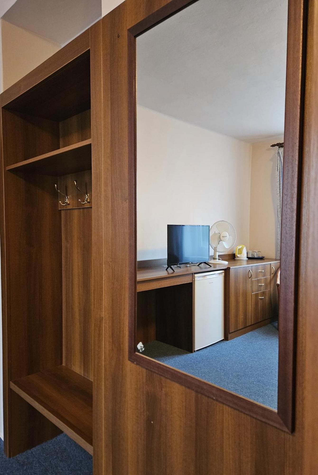 Hotel Trim Pardubice Luaran gambar