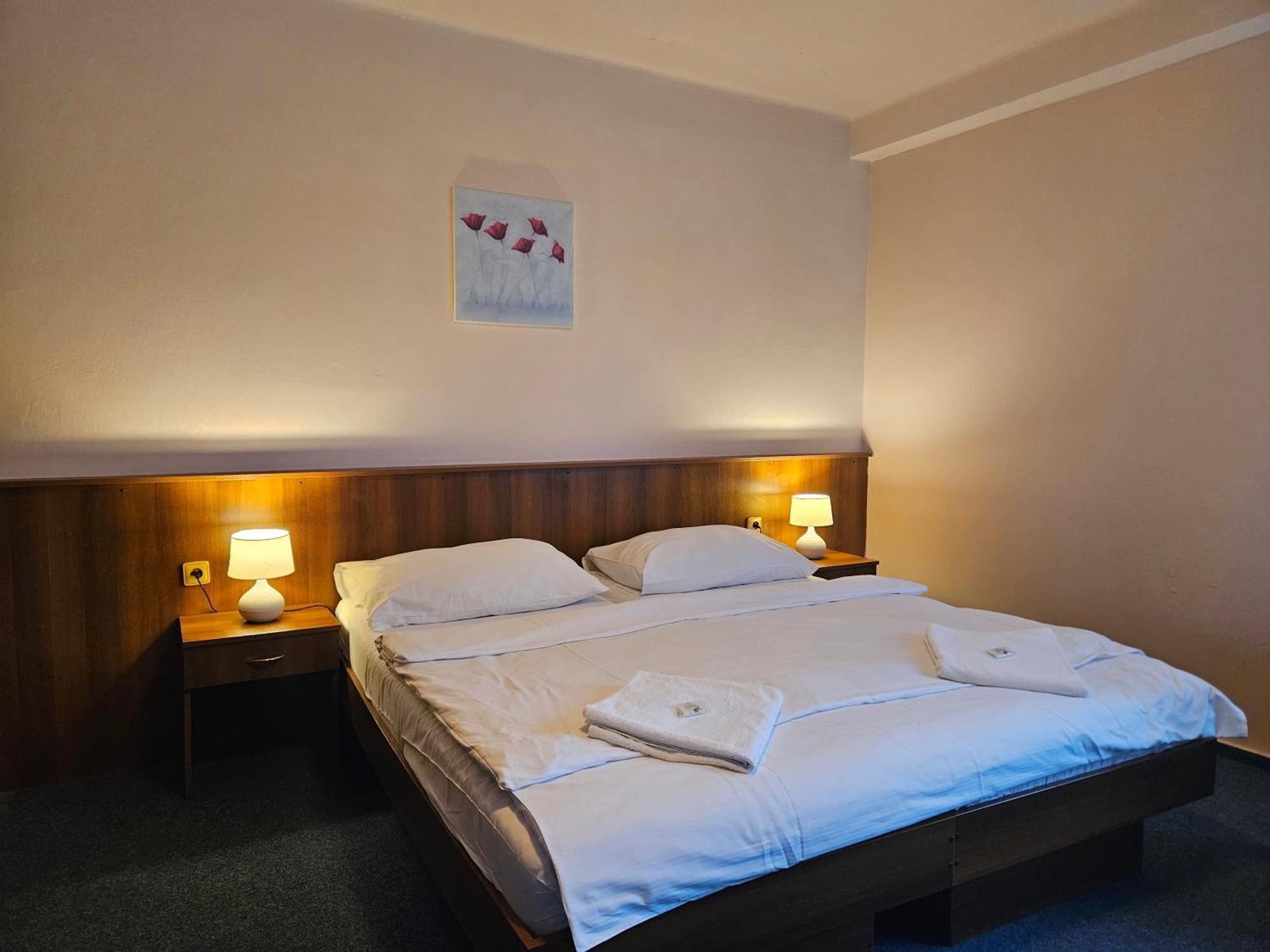 Hotel Trim Pardubice Luaran gambar