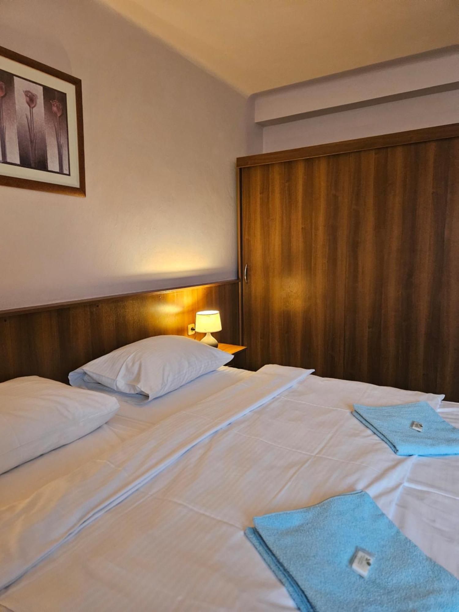 Hotel Trim Pardubice Luaran gambar