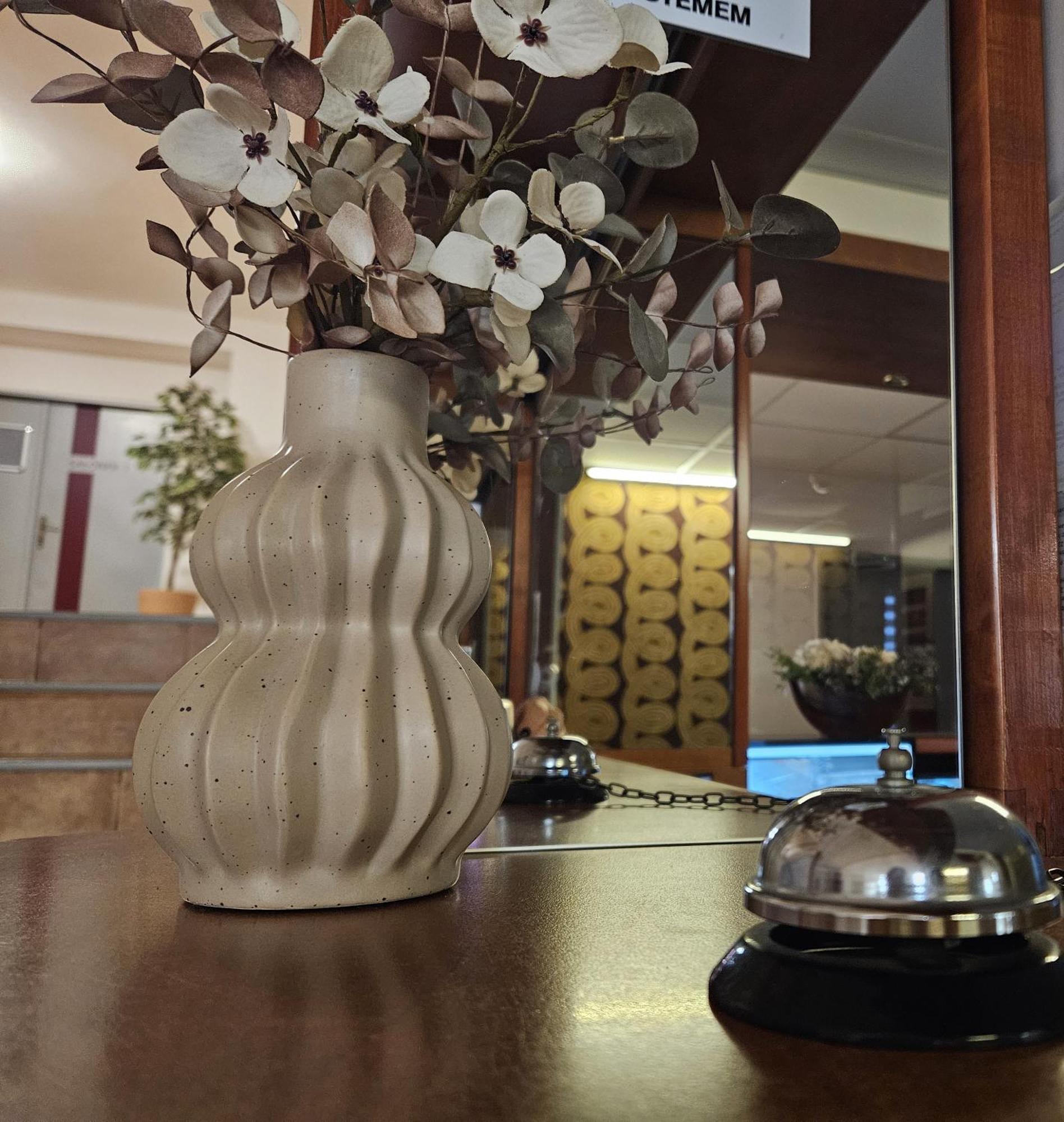 Hotel Trim Pardubice Luaran gambar