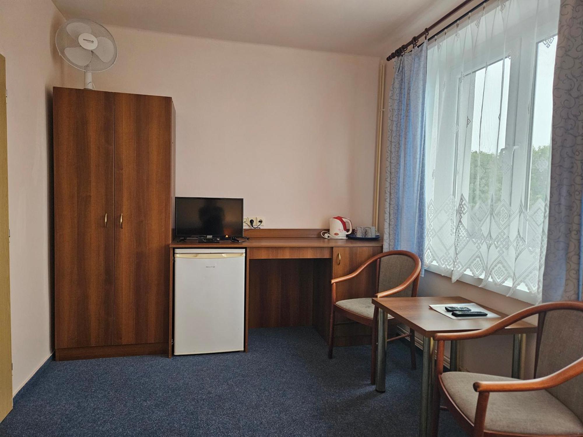 Hotel Trim Pardubice Luaran gambar
